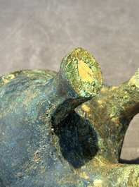 A Chinese archaic bronze tripod food vessel, 'li 鬲', late Western Zhou/early Eastern Zhou