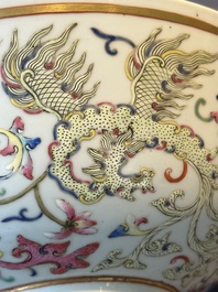 A Chinese famille rose 'phoenix' bowl, Guangxu mark, 19th C.