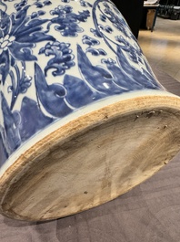 A large Chinese blue and white 'lotus scroll' vase and cover, Kangxi