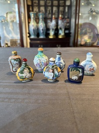 Seven various Chinese snuff bottles, Qianlong mark, 19/20th C.