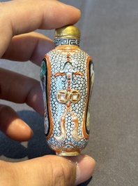 Seven various Chinese snuff bottles, Qianlong mark, 19/20th C.