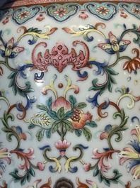 A pair of Chinese famille rose vases with floral design, Jiaqing mark, 19/20th C.