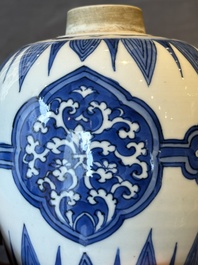 A Chinese blue and white covered jar with floral design, Kangxi