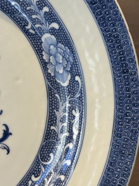 A Chinese blue and white armorial dish with an alliance coat of arms, Qianlong
