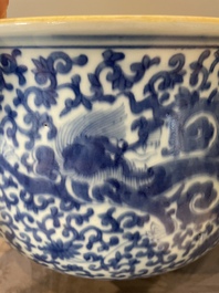 A large Chinese blue and white censer with chilong and floral design, Kangxi