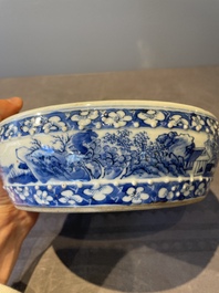 A Chinese blue and white brush washer and two seal paste boxes and covers, Qianlong mark, 19th C.