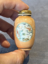 A Chinese famille rose miniature vase and a snuff bottle, Daoguang mark and of the period, 19th C.
