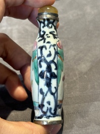 Four various Chinese porcelain snuff bottles, 19th C.