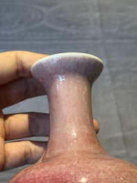 A Chinese monochrome peachbloom-glazed vase, Qianlong mark, 19/20th C.