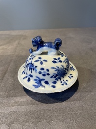 A Chinese blue and white garniture of five vases with lotus scrolls, 19th C.