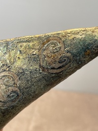 Three Chinese archaic bronze wine vessels, Zhou or later