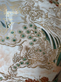 A large Japanese Imari 'shishi lion' vase, Meiji, 19th C.