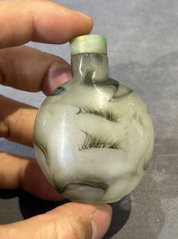 Three Chinese swirled glass snuff bottles, Qing