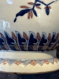 A Chinese blue, white and copper-red 'Three abundances' or 'Sanduo' vase, 19/20th C.