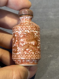 A group of six various Chinese snuff bottles, 19/20th C.