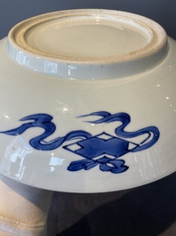 A Chinese blue and white dish with floral design, Kangxi