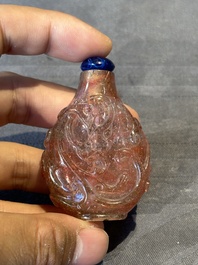 A group of six various Chinese snuff bottles, 19/20th C.
