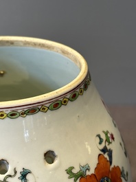 A Chinese famille rose 'Madame de Pompadour' pot-pourri jar and cover, Qianlong, ca. 1745