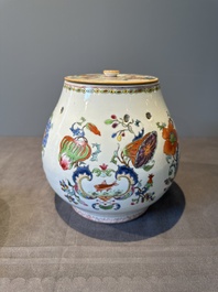 A Chinese famille rose 'Madame de Pompadour' pot-pourri jar and cover, Qianlong, ca. 1745