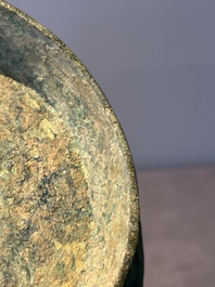 An unusual Chinese archaic bronze arrow vase, 'touhu 投壺', Han