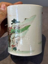 A Chinese famille verte 'fisherman' brush pot, 19th C.