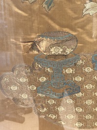 A pair of Chinese gold-thread-embroidered silk 'antiquities' folding screens, 19th C.