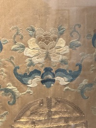 A pair of Chinese gold-thread-embroidered silk 'antiquities' folding screens, 19th C.