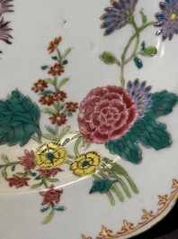 Eleven Chinese famille rose plates and dishes with fine floral design, Qianlong