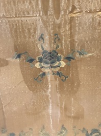 A pair of Chinese gold-thread-embroidered silk 'antiquities' folding screens, 19th C.
