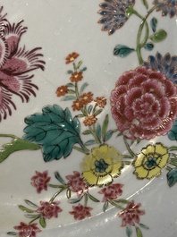 Eleven Chinese famille rose plates and dishes with fine floral design, Qianlong