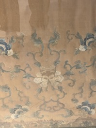 A pair of Chinese gold-thread-embroidered silk 'antiquities' folding screens, 19th C.