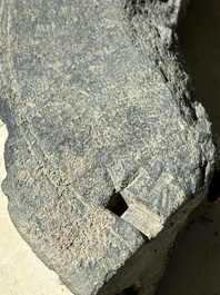 Three Gandhara grey schist frieze fragments with narrative design, 1/5th C.