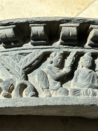 Three Gandhara grey schist frieze fragments with narrative design, 1/5th C.