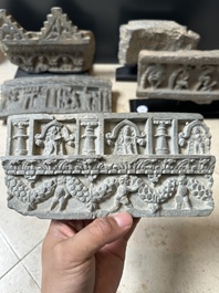 Five Gandhara grey schist frieze fragments with narrative design, 1/5th C.