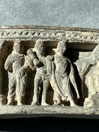 Three Gandhara grey schist frieze fragments with narrative design, 1/5th C.