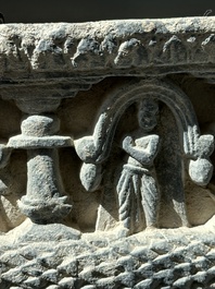 Three Gandhara grey schist frieze fragments with narrative design, 1/5th C.