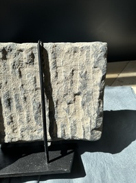 Three Gandhara grey schist frieze fragments with narrative design, 1/5th C.