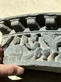 Three Gandhara grey schist frieze fragments with narrative design, 1/5th C.