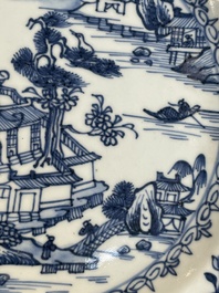 A varied collection of 34 pieces of Chinese porcelain, Kangxi and later