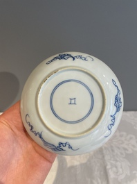 A varied collection of 34 pieces of Chinese porcelain, Kangxi and later