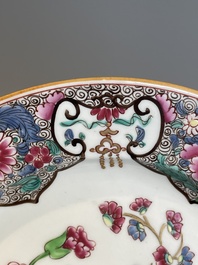 A varied collection of 34 pieces of Chinese porcelain, Kangxi and later