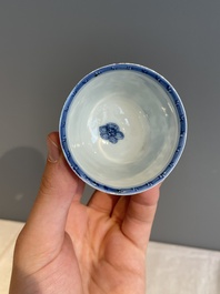A varied collection of 34 pieces of Chinese porcelain, Kangxi and later