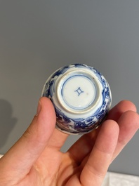 A varied collection of 34 pieces of Chinese porcelain, Kangxi and later