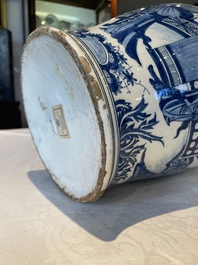 A pair of impressive blue and white Dutch Delft chinoiserie vases, ca. 1700
