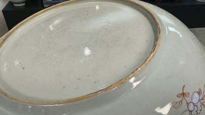A Chinese famille verte dish with floral design, Kangxi