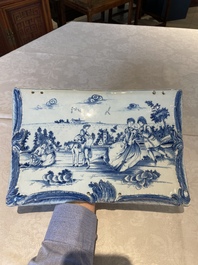 A rare blue and white Dutch Delft jewellery casket and cover, 18th C.