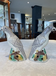 A pair of Chinese sancai parrots, Kangxi