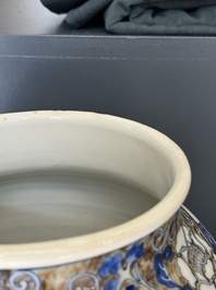 A fine Japanese blue, white and copper-red vase, Kato Shigeju 加藤繁十 mark, 19th C.