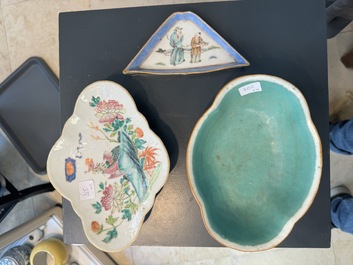 A varied collection of thirteen pieces Chinese famille rose and verte porcelain, 19th C.