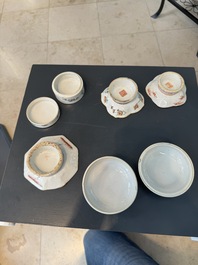 A varied collection of thirteen pieces Chinese famille rose and verte porcelain, 19th C.